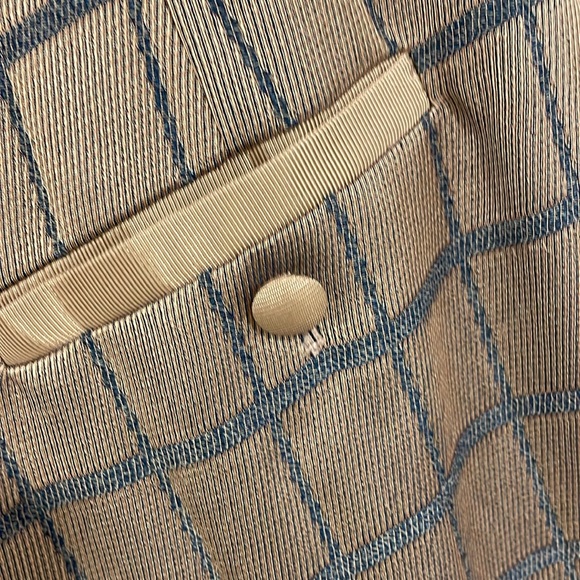 EMPORIO ARMANI Shorts NWOT - Picture 7 of 9